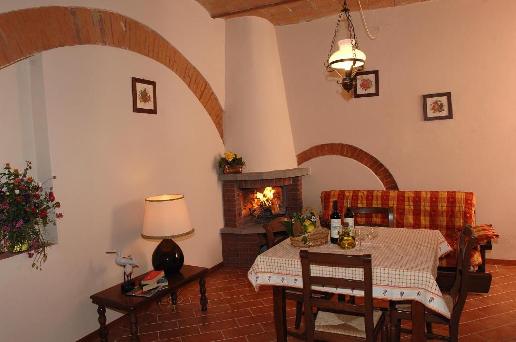 Agriturismo Buon Riposo - Country Resort In The Heart Of Tuscany San Giovanni a Corazzano Номер фото